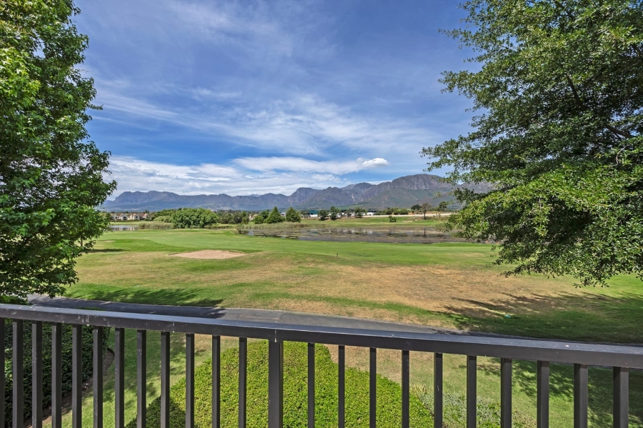 To Let 4 Bedroom Property for Rent in Boschenmeer Golf Country Estate Western Cape